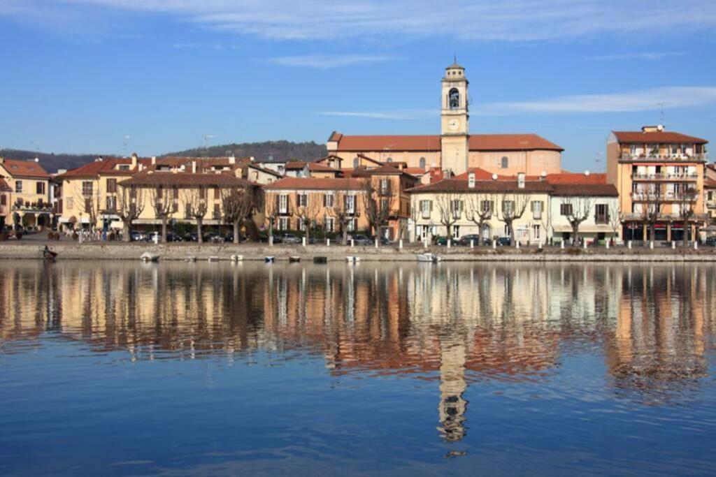 L'Attico Del Lago Sesto Calende Buitenkant foto